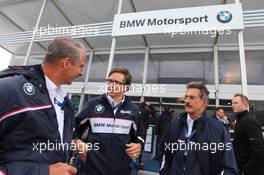 05.09.2009 Oschersleben, Germany, Dr. Klaus Draeger (head of development), Guido Stahlmann, (Head of sponsoring and business relations, BMW AG) and Dr. Mario Theissen (GER), BMW Sauber F1 Team, BMW Motorsport Director - WTCC, Germany, Oschersleben, Rd. 17-18