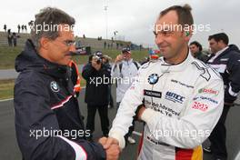 06.09.2009 Oschersleben, Germany, Dr. Mario Theissen (GER), BMW Sauber F1 Team, BMW Motorsport Director and Jörg Müller (GER),  BMW Team Germany - WTCC, Germany, Oschersleben, Rd. 17-18