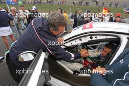 06.09.2009 Oschersleben, Germany, Dr. Mario Theissen (GER), BMW Sauber F1 Team, BMW Motorsport Director and Alessandro Zanardi (ITA), BMW Team Italy-Spain - WTCC, Germany, Oschersleben, Rd. 17-18