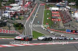31.07. - 01.08.2010 Spa, Belgium, All-Inkl.com Muennich Motorsport, Dominik Schwager (GER), Nicky Pastorelli (ITA), Lamborghini Murcielago 67 leads a group - FIA GT - 24 hours of Spa
