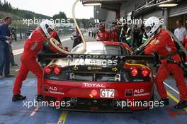 31.07. - 01.08.2010 Spa, Belgium, Refueling of AF Corse, Eric Van de Poele (BEL), Bert Longin (BEL), Toni Vilander (FIN), Gianmaria Bruni (ITA), Ferrari F430 - FIA GT - 24 hours of Spa