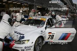 31.07. - 01.08.2010 Spa, Belgium, Driver change with Uwe Alzen (GER), BMW Motorsport, BMW M3 and Joerg Mueller (GER), BMW Motorsport, BMW M3 - FIA GT - 24 hours of Spa