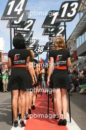 31.07. - 01.08.2010 Spa, Belgium, Grid girls in the pitlane - FIA GT - 24 hours of Spa