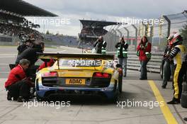 26.-29.08.2010 Nuerburgring; Germany, ADAC GT Masters, Round 6, Luca Ludwig (GER) Christopher Mies (GER) Abt Sportsline Audi R8 LMS, Pitstopp
