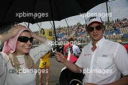 06.06.2010 Klettwitz, Germany,  Katherine Legge (GBR), Audi Sport Team Rosberg, Audi A4 DTM with boyfriend Peter Terting - DTM 2010 at Lausitzring / Eurospeedway Lausitz, Germany