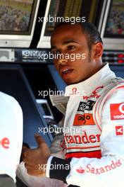 26.03.2010 Melbourne, Australia,  Lewis Hamilton (GBR), McLaren Mercedes - Formula 1 World Championship, Rd 2, Australian Grand Prix, Friday Practice