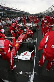 28.03.2010 Melbourne, Australia,  Fernando Alonso (ESP), Scuderia Ferrari - Formula 1 World Championship, Rd 2, Australian Grand Prix, Sunday Pre-Race Grid
