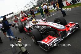 28.03.2010 Melbourne, Australia,  Lewis Hamilton (GBR), McLaren Mercedes - Formula 1 World Championship, Rd 2, Australian Grand Prix, Sunday Pre-Race Grid