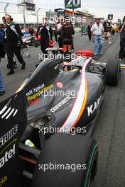 28.03.2010 Melbourne, Australia,  Karun Chandhok (IND), Hispania Racing F1 Team HRT - Formula 1 World Championship, Rd 2, Australian Grand Prix, Sunday Pre-Race Grid