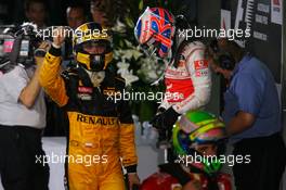 28.03.2010 Melbourne, Australia,  2nd place Robert Kubica (POL), Renault F1 Team - Formula 1 World Championship, Rd 2, Australian Grand Prix, Sunday Podium