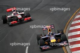 28.03.2010 Melbourne, Australia,  Sebastian Vettel (GER), Red Bull Racing, Jenson Button (GBR), McLaren Mercedes - Formula 1 World Championship, Rd 2, Australian Grand Prix, Sunday Race