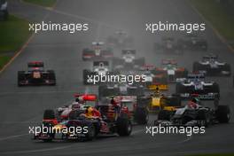 28.03.2010 Melbourne, Australia,  Mark Webber (AUS), Red Bull Racing at the start of the race - Formula 1 World Championship, Rd 2, Australian Grand Prix, Sunday Race
