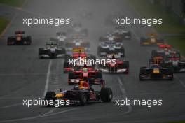 28.03.2010 Melbourne, Australia,  Sebastian Vettel (GER), Red Bull Racing, RB6 leads the start of the race - Formula 1 World Championship, Rd 2, Australian Grand Prix, Sunday Race