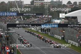 28.03.2010 Melbourne, Australia,  Start, Sebastian Vettel (GER), Red Bull Racing, Mark Webber (AUS), Red Bull Racing - Formula 1 World Championship, Rd 2, Australian Grand Prix, Sunday Race