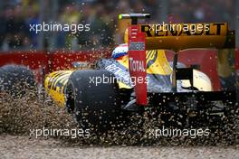 28.03.2010 Melbourne, Australia,  Vitaly Petrov (RUS), Renault F1 Team  - Formula 1 World Championship, Rd 2, Australian Grand Prix, Sunday Race