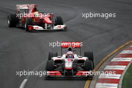 28.03.2010 Melbourne, Australia,  Jenson Button (GBR), McLaren Mercedes, Felipe Massa (BRA), Scuderia Ferrari - Formula 1 World Championship, Rd 2, Australian Grand Prix, Sunday Race