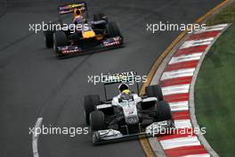 28.03.2010 Melbourne, Australia,  Nico Rosberg (GER), Mercedes GP Petronas, Mark Webber (AUS), Red Bull Racing - Formula 1 World Championship, Rd 2, Australian Grand Prix, Sunday Race