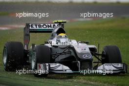 27.03.2010 Melbourne, Australia,  Nico Rosberg (GER), Mercedes GP Petronas, runs onto the grass - Formula 1 World Championship, Rd 2, Australian Grand Prix, Saturday Qualifying