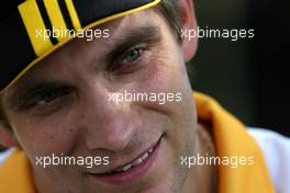 25.03.2010 Melbourne, Australia,  Vitaly Petrov (RUS), Renault F1 Team  - Formula 1 World Championship, Rd 2, Australian Grand Prix, Thursday