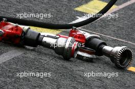27.02.2010 Barcelona, Spain,  Pitlane atmosphere, pitstop guns - Formula 1 Testing, Barcelona