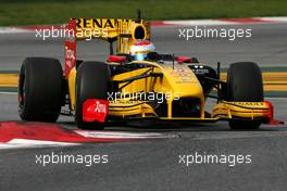 25.02.2010 Barcelona, Spain,  Vitaly Petrov (RUS), Renault F1 Team  - Formula 1 Testing, Barcelona