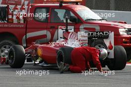 25.02.2010 Barcelona, Spain,  Fernando Alonso (ESP), Scuderia Ferrari stops on track - Formula 1 Testing, Barcelona