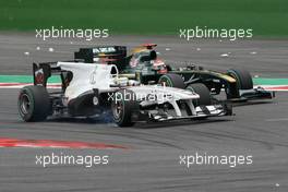 29.08.2010 Spa, Belgium,  Pedro de la Rosa (ESP), BMW Sauber F1 Team and Jarno Trulli (ITA), Lotus F1 Team  - Formula 1 World Championship, Rd 13, Belgium Grand Prix, Sunday Race