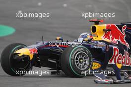 29.08.2010 Spa, Belgium,  Jenson Button (GBR), McLaren Mercedes and Sebastian Vettel (GER), Red Bull Racing, accident  - Formula 1 World Championship, Rd 13, Belgium Grand Prix, Sunday Race