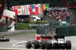 29.08.2010 Spa, Belgium,  Timo Glock (GER), Virgin Racing leads Sakon Yamamoto (JPN), Hispania Racing F1 Team HRT  - Formula 1 World Championship, Rd 13, Belgium Grand Prix, Sunday Race