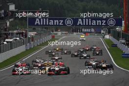 29.08.2010 Spa, Belgium,  Lewis Hamilton (GBR), McLaren Mercedes leads at the start of the race - Formula 1 World Championship, Rd 13, Belgium Grand Prix, Sunday Race