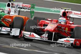 29.08.2010 Spa, Belgium,  Fernando Alonso (ESP), Scuderia Ferrari and Vitantonio Liuzzi (ITA), Force India F1 Team  - Formula 1 World Championship, Rd 13, Belgium Grand Prix, Sunday Race