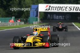 28.08.2010 Spa, Belgium,  Vitaly Petrov (RUS), Renault F1 Team - Formula 1 World Championship, Rd 13, Belgium Grand Prix, Saturday Qualifying