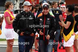 29.08.2010 Spa, Belgium,  Michael Schumacher (GER), Mercedes GP Petronas, Timo Glock (GER), Virgin Racing - Formula 1 World Championship, Rd 13, Belgium Grand Prix, Sunday