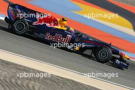 12.03.2010 Sakhir, Bahrain,  Mark Webber (AUS), Red Bull Racing  - Formula 1 World Championship, Rd 1, Bahrain Grand Prix, Friday Practice