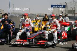 12.03.2010 Sakhir, Bahrain,  Jenson Button (GBR), McLaren Mercedes and Lewis Hamilton (GBR), McLaren Mercedes - Formula 1 World Championship, Rd 1, Bahrain Grand Prix, Friday