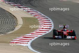 12.03.2010 Sakhir, Bahrain,  Fernando Alonso (ESP), Scuderia Ferrari  - Formula 1 World Championship, Rd 1, Bahrain Grand Prix, Friday Practice