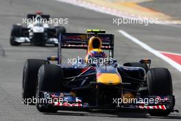 12.03.2010 Sakhir, Bahrain,  Mark Webber (AUs), Red Bull Racing, RB6 - Formula 1 World Championship, Rd 1, Bahrain Grand Prix, Friday Practice