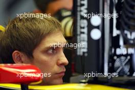 12.03.2010 Sakhir, Bahrain,  Vitaly Petrov (RUS), Renault F1 Team - Formula 1 World Championship, Rd 1, Bahrain Grand Prix, Friday Practice