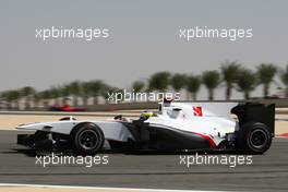 12.03.2010 Sakhir, Bahrain,  Pedro de la Rosa (ESP), BMW Sauber F1 Team - Formula 1 World Championship, Rd 1, Bahrain Grand Prix, Friday Practice
