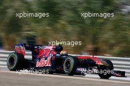 12.03.2010 Sakhir, Bahrain,  Jaime Alguersuari (ESP), Scuderia Toro Rosso  - Formula 1 World Championship, Rd 1, Bahrain Grand Prix, Friday Practice