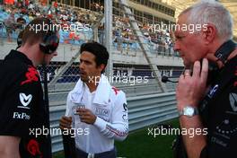 14.03.2010 Sakhir, Bahrain,  Lucas di Grassi (BRA), Virgin Racing with John Booth - Formula 1 World Championship, Rd 1, Bahrain Grand Prix, Sunday Pre-Race Grid