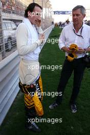 14.03.2010 Sakhir, Bahrain,  Robert Kubica (POL), Renault F1 Team  - Formula 1 World Championship, Rd 1, Bahrain Grand Prix, Sunday Pre-Race Grid