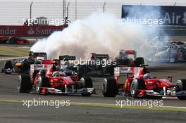 14.03.2010 Sakhir, Bahrain,  Fernando Alonso (ESP), Scuderia Ferrari and Felipe Massa (BRA), Scuderia Ferrari, F10 - Formula 1 World Championship, Rd 1, Bahrain Grand Prix, Sunday Race