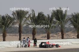 14.03.2010 Sakhir, Bahrain,  The stopped car of Lucas di Grassi (BRA), Virgin Racing - Formula 1 World Championship, Rd 1, Bahrain Grand Prix, Sunday Race