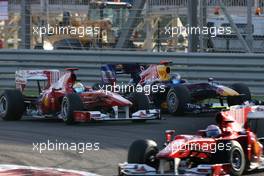 14.03.2010 Sakhir, Bahrain,  Felipe Massa (BRA), Scuderia Ferrari and Sebastian Vettel (GER), Red Bull Racing  - Formula 1 World Championship, Rd 1, Bahrain Grand Prix, Sunday Race