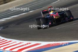 14.03.2010 Sakhir, Bahrain,  Sébastien Buemi (SUI), Scuderia Toro Rosso, STR05 - Formula 1 World Championship, Rd 1, Bahrain Grand Prix, Sunday Race