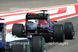 13.03.2010 Sakhir, Bahrain,  Jaime Alguersuari (ESP), Scuderia Toro Rosso, STR05  wing and diffuser  - Formula 1 World Championship, Rd 1, Bahrain Grand Prix, Saturday Practice
