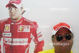 13.03.2010 Sakhir, Bahrain,  Luis Antonio Massa (BRA), father of Felipe Massa (BRA), Scuderia Ferrari - Formula 1 World Championship, Rd 1, Bahrain Grand Prix, Saturday Practice