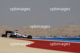 13.03.2010 Sakhir, Bahrain,  Pedro de la Rosa (ESP), BMW Sauber F1 Team  - Formula 1 World Championship, Rd 1, Bahrain Grand Prix, Saturday Qualifying