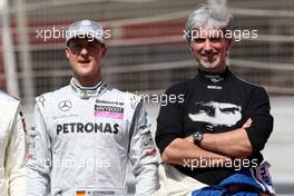 14.03.2010 Sakhir, Bahrain,  Michael Schumacher (GER), Mercedes GP Petronas, Damon Hill (GBR), 1996 F1 World Champion - Formula 1 World Championship, Rd 1, Bahrain Grand Prix, Sunday